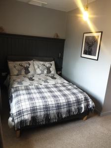 Bumblebee Cottage nestled in stunning countryside.