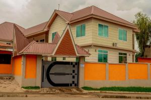 Crown Villa Homestay Arusha