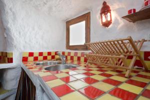 RentitSpain - Guadix - Cueva Oliva Relax e Historia entre las Montañas