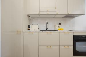 Business Apartment on Mokotow District by Noclegi Renters