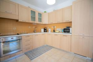 Gialos Coral - 30 meters from sandy beach