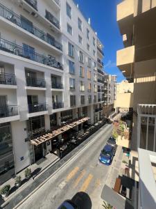 5 Star Residence - Stylish Modern apartments in St Julians