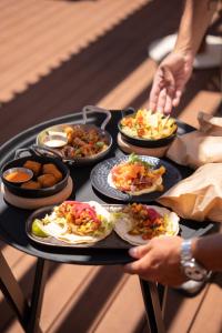 Hotels Holiday Inn Nice - Port St Laurent by IHG : photos des chambres