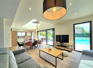 Villas La Saline - Villa avec piscine a 450m des Plages : photos des chambres