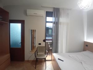 Zina Rooms 1 minute away from the beach