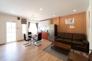 Tiny House 1 BR 1 living room