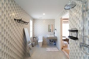 Tiny House 1 BR 1 living room