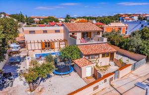 Villa Lona by Villas Guide