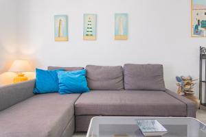 2BR Azahara Dream - Pool & Seaviews