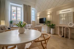 Deservi Charming Apartments