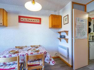 Studio divisible 4 pers, accès direct piste - FR-1-353-77