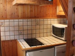 Chalet 3* cosy aux Gets, Wi-Fi, 450m télécabine, 2 chambres, parking privé, balcon sudest - FR-1-671-40