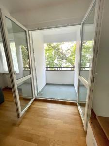 Großes Apartment 3 Zimmer bis zu 8 Personen Zentral am Kudamm