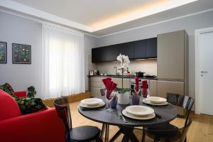 Antracite Apartment - Milan City Centre