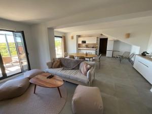 Appartements Luxueux T4 de 100m2 avec roof top, piscine et plage : photos des chambres