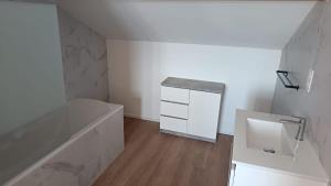 Appartements Luxueux T4 de 100m2 avec roof top, piscine et plage : photos des chambres