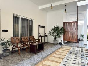 Sea Breeze Hotel