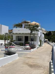 Moustakas Beach Apartments