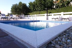 Seaside Serenity "Noir" with pool, 150m from sea