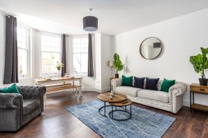 Stylish & Modern Home by the Sea Near Three Shells