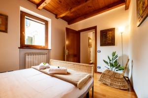 Elegant Colorful Apartment - Verona Apartments