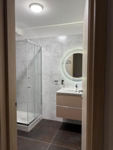 ApartHotel White Titanic