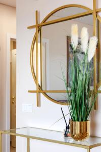 Modernus butas prie EŽERO