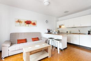 Home2Book Sunny Apt Pool & Terrace, Las Américas