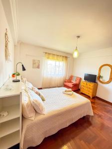 Superhost Stay Spacious Double Rooms near Lisbon and Beaches