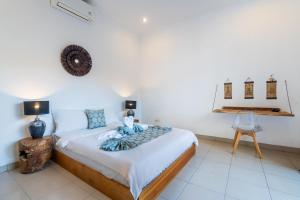 Private 3-bedroom Balinese Pool Villa near Echo Beach