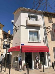 LESCALE DUPLEX, Vue Château, CENTRE VILLAGE