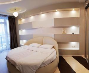 Семейные апартаменты в Мост Сити зал и 1 спальня, вид на реку, балкон Ванна