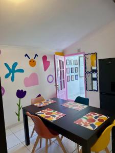 Appartements POP HOUSE - Appartement colore et fun en Camargue : photos des chambres
