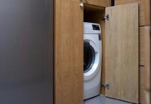 Relife 5 mins walk to the beach