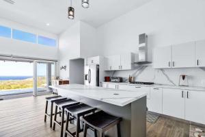 4BR Villa Oceanview and Infinity Pool