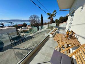 Apartments in Crikvenica 53742