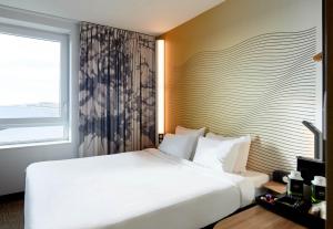 Hotels B&B HOTEL Cergy Saint Christophe : photos des chambres