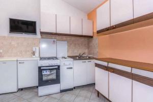 Holiday home in Dolenja Vas - Istrien 51824