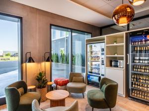 B&B HOTEL Zürich Airport