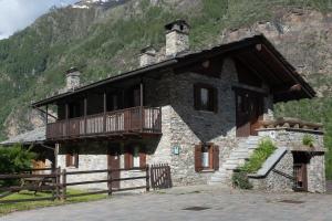 Two-Bedroom Apartment with Valley View (6 Adults)