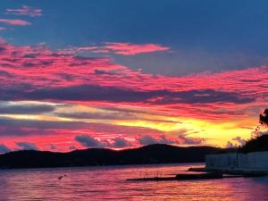 Seaside Serenity "Sand" with pool, 150m from sea