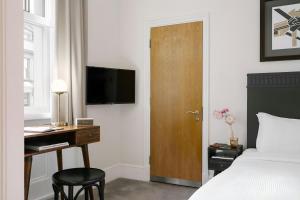Twin Room room in Sonder at Kensington Prince of Wales