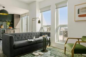 Sonder by Marriott Bonvoy Artesa Apartments West Queen West