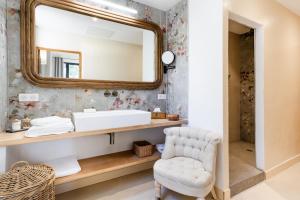 B&B / Chambres d'hotes Villa des Cedres : Chambre Double avec Terrasse