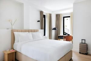 Hotels Yvette Hotel Porte de Versailles, Sonder by Marriott Bonvoy : photos des chambres