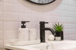 Youhosty - Design Isola Studio