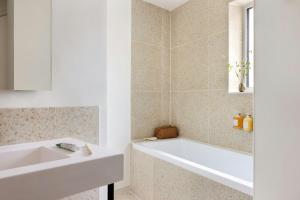 Hotels Yvette Hotel Porte de Versailles, Sonder by Marriott Bonvoy : photos des chambres