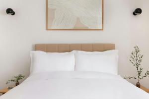 Hotels Yvette Hotel Porte de Versailles, Sonder by Marriott Bonvoy : photos des chambres