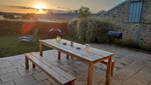 Maisons de vacances Rural farmhouse with patio, BBQ and fireplace : photos des chambres