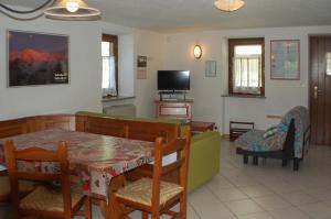 Two-Bedroom Apartment with Garden View